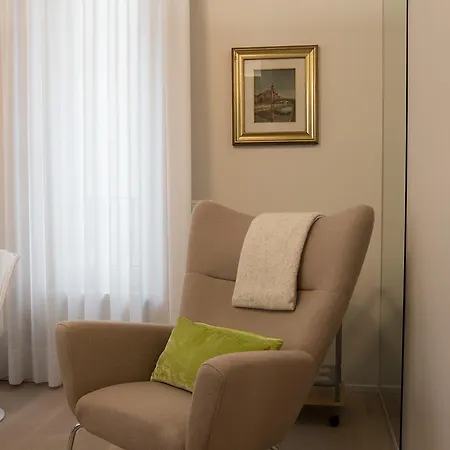 Porta Venezia Centro Apartamento *